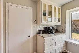 17628 Medina Dr, Dallas, TX 75287 - Photo 14