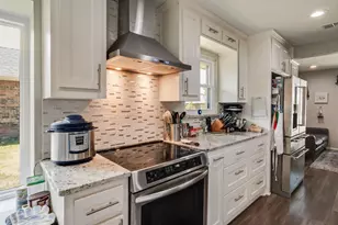 17628 Medina Dr, Dallas, TX 75287 - Photo 12