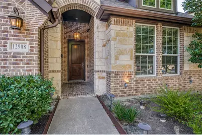 12908 Holbrook Drive, Farmers Branch, TX 75234 - Photo 2