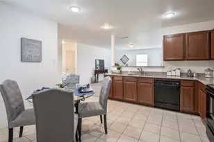 1505 Lone Pine Dr, Little Elm, TX 75068 - Photo 10