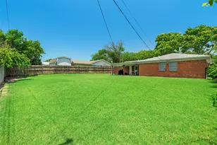 8037 Pinewood Dr, Benbrook, TX 76116 - Photo 26