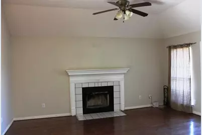 1303 S 5th Street, Midlothian, TX 76065 - Photo 2