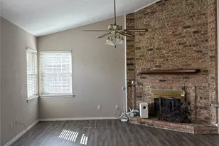 3610 Willowood Dr, Garland, TX 75040 - Photo 8