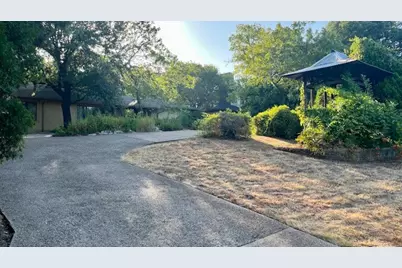 1058 N Buckner Boulevard, Dallas, TX 75218 - Photo 2