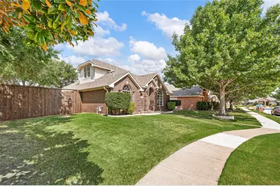 2212 Pinto Lane, Lewisville, TX 75067 - Photo 2