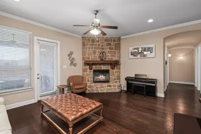 401 Middleton Drive, Roanoke, TX 76262 - Photo 8