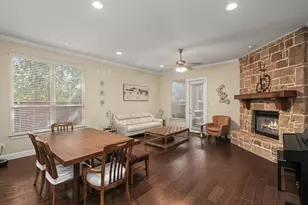 401 Middleton Dr, Roanoke, TX 76262 - Photo 10