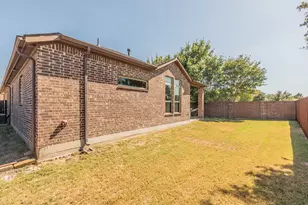 401 Middleton Dr, Roanoke, TX 76262 - Photo 32