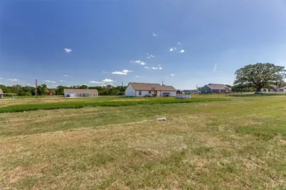 205 Altom Road, Springtown, TX 76082 - Photo 24