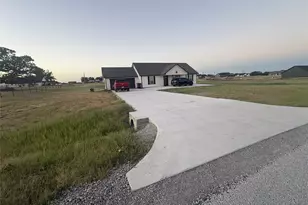 205 Altom Rd, Springtown, TX 76082 - Photo 28