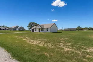 205 Altom Rd, Springtown, TX 76082 - Photo 26