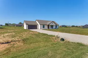 205 Altom Rd, Springtown, TX 76082 - Photo 2