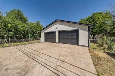 1546 Oakbrook Street, Lancaster, TX 75134 - Photo 36
