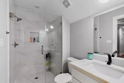 1901 Avenue E, Grand Prairie, TX 75051 - Photo 16