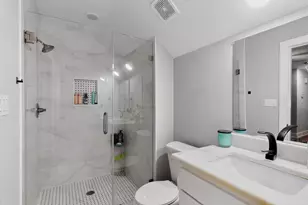 1901 Avenue E, Grand Prairie, TX 75051 - Photo 16