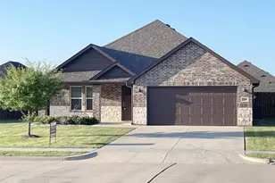 1008 Eva Dr, Greenville, TX 75402 - Photo 1