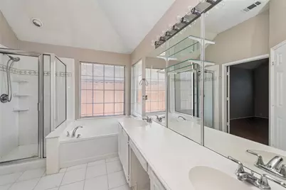 10613 Brandenberg Drive, Frisco, TX 75035 - Photo 18