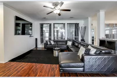 706 Gentry Drive, Arlington, TX 76018 - Photo 36