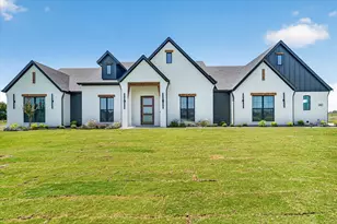 6911 Eagle Crk Dr, Godley, TX 76044 - Photo 1