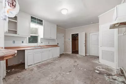 320 Kirven Avenue, Waxahachie, TX 75165 - Photo 6