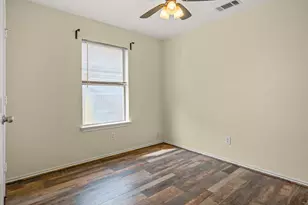 502 S Main St, Aubrey, TX 76227 - Photo 8