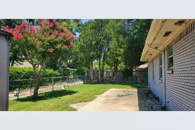 427 Royal Crest Drive, Richardson, TX 75081 - Photo 12