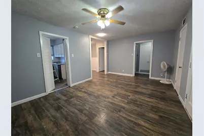 427 Royal Crest Drive, Richardson, TX 75081 - Photo 2