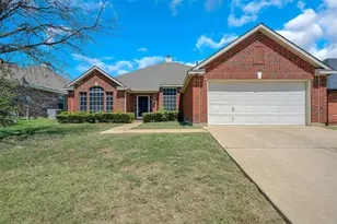 117 Fort Edward Dr, Arlington, TX 76002 - Photo 1
