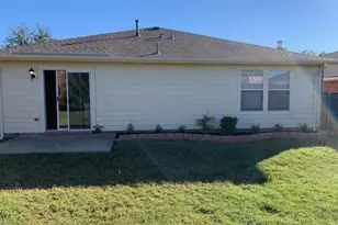 1437 Thornhill Ln, Little Elm, TX 75068 - Photo 18