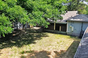 8323 Lapanto Ln, Dallas, TX 75227 - Photo 18