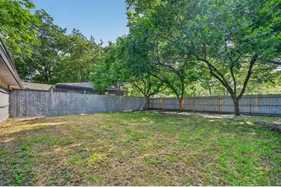 8323 Lapanto Lane, Dallas, TX 75227 - Photo 16