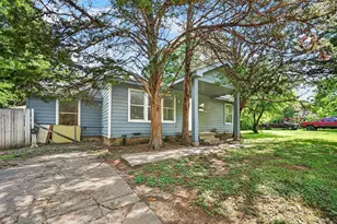 8323 Lapanto Ln, Dallas, TX 75227 - Photo 2