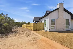 1206 Thicket Ct, Granbury, TX 76048 - Photo 6