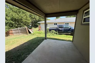 549 Neomi Avenue, Dallas, TX 75217 - Photo 12