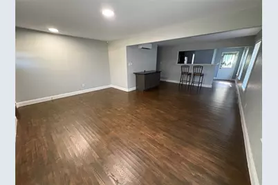 408 S 2nd Avenue, Mansfield, TX 76063 - Photo 4