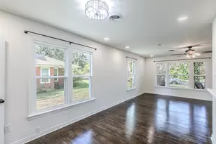 2200 N 52nd St, Waco, TX 76710 - Photo 8