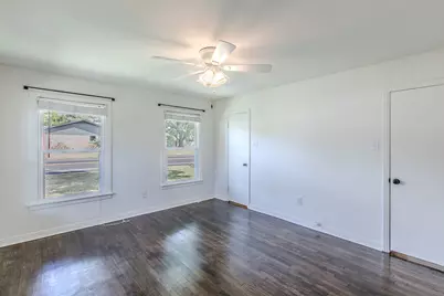 2200 N 52nd Street, Waco, TX 76710 - Photo 10