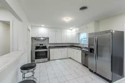2200 N 52nd Street, Waco, TX 76710 - Photo 6