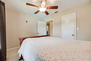919 Surry Pl Dr, Cleburne, TX 76033 - Photo 14