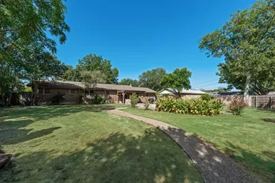 919 Surry Place Drive, Cleburne, TX 76033 - Photo 4