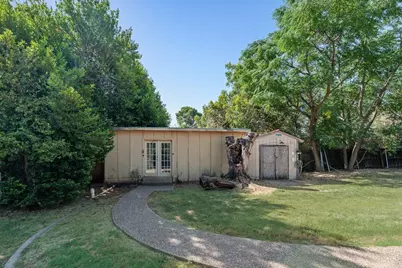 919 Surry Place Drive, Cleburne, TX 76033 - Photo 22