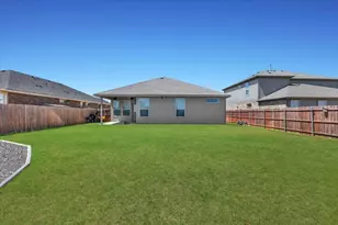 1402 Pleasanton Rd, Cleburne, TX 76033 - Photo 28
