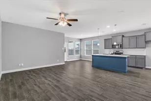 1402 Pleasanton Rd, Cleburne, TX 76033 - Photo 6