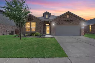 1402 Pleasanton Rd, Cleburne, TX 76033 - Photo 1