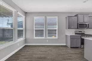 1402 Pleasanton Rd, Cleburne, TX 76033 - Photo 10