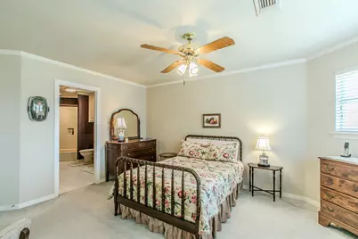 757 Village Green Drive, DeSoto, TX 75115 - Photo 24