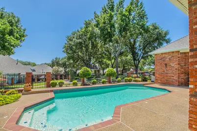 757 Village Green Drive, DeSoto, TX 75115 - Photo 32