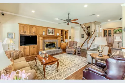 757 Village Green Drive, DeSoto, TX 75115 - Photo 4