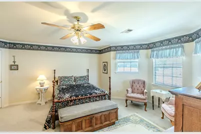 757 Village Green Drive, DeSoto, TX 75115 - Photo 20