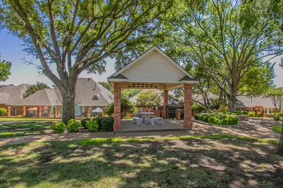 757 Village Green Drive, DeSoto, TX 75115 - Photo 36